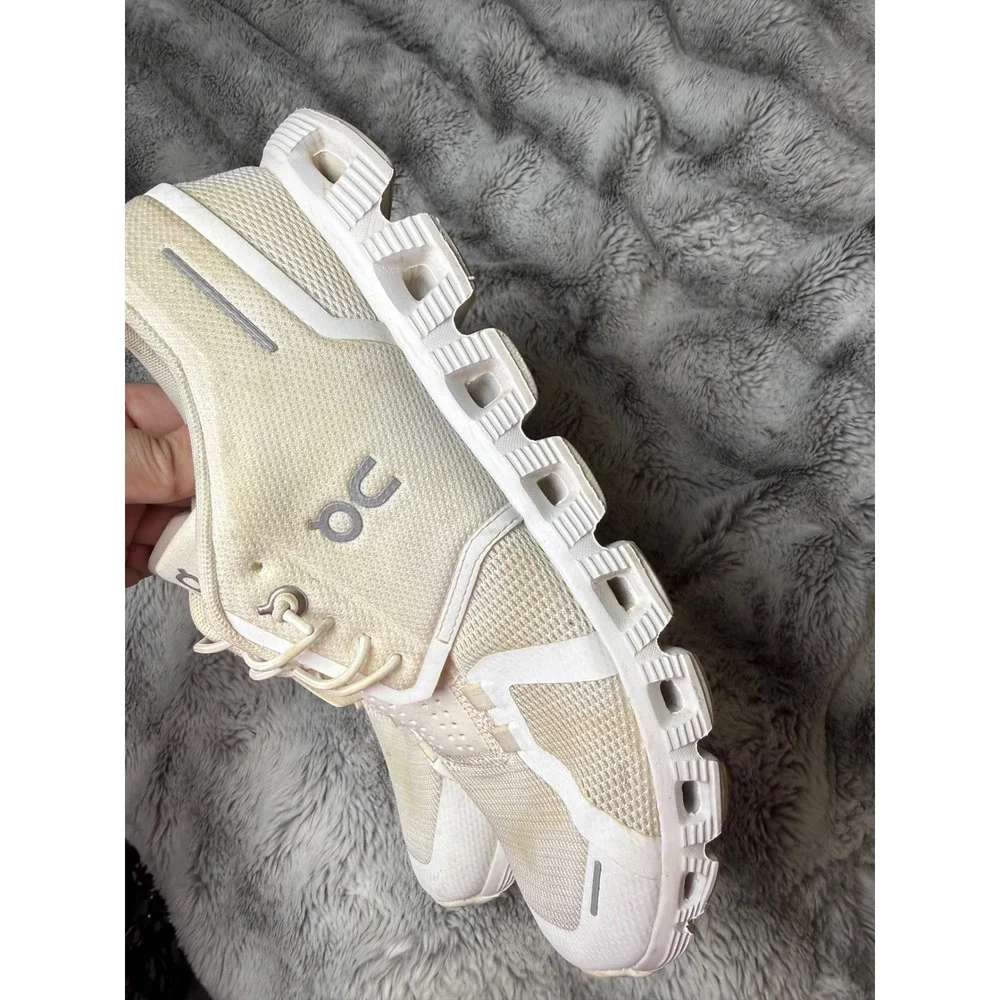 On Cloud 5 Undyed-White Running Shoes Womens 8.5 Sneakers 59.98902